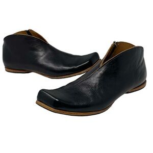 Women’s Black Leather Zip-Front Ankle Booties
